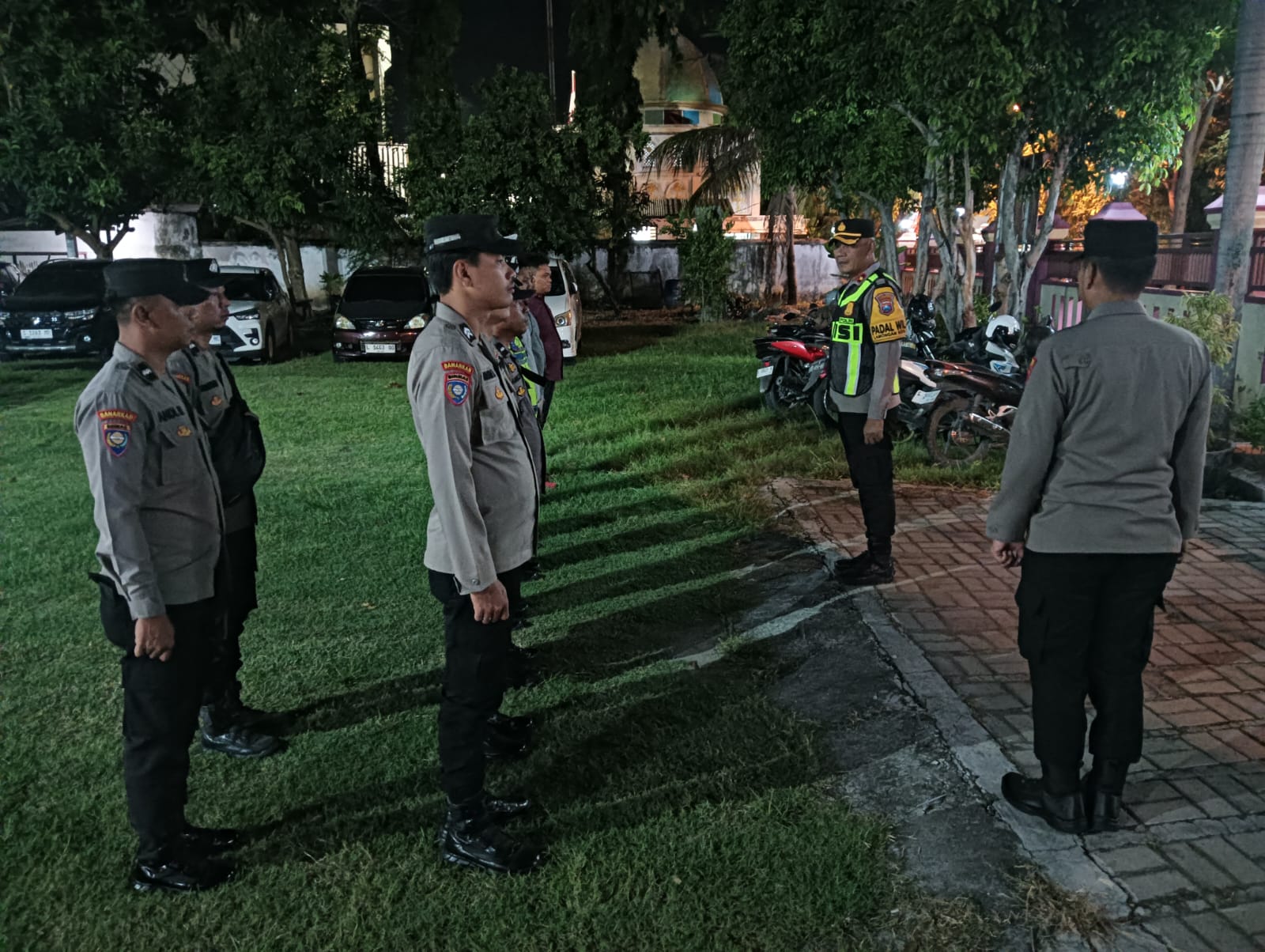 Polres Lamongan Amankan Jalannya Misa Kamis Putih di Gereja Santo Fransiskus Xaverius