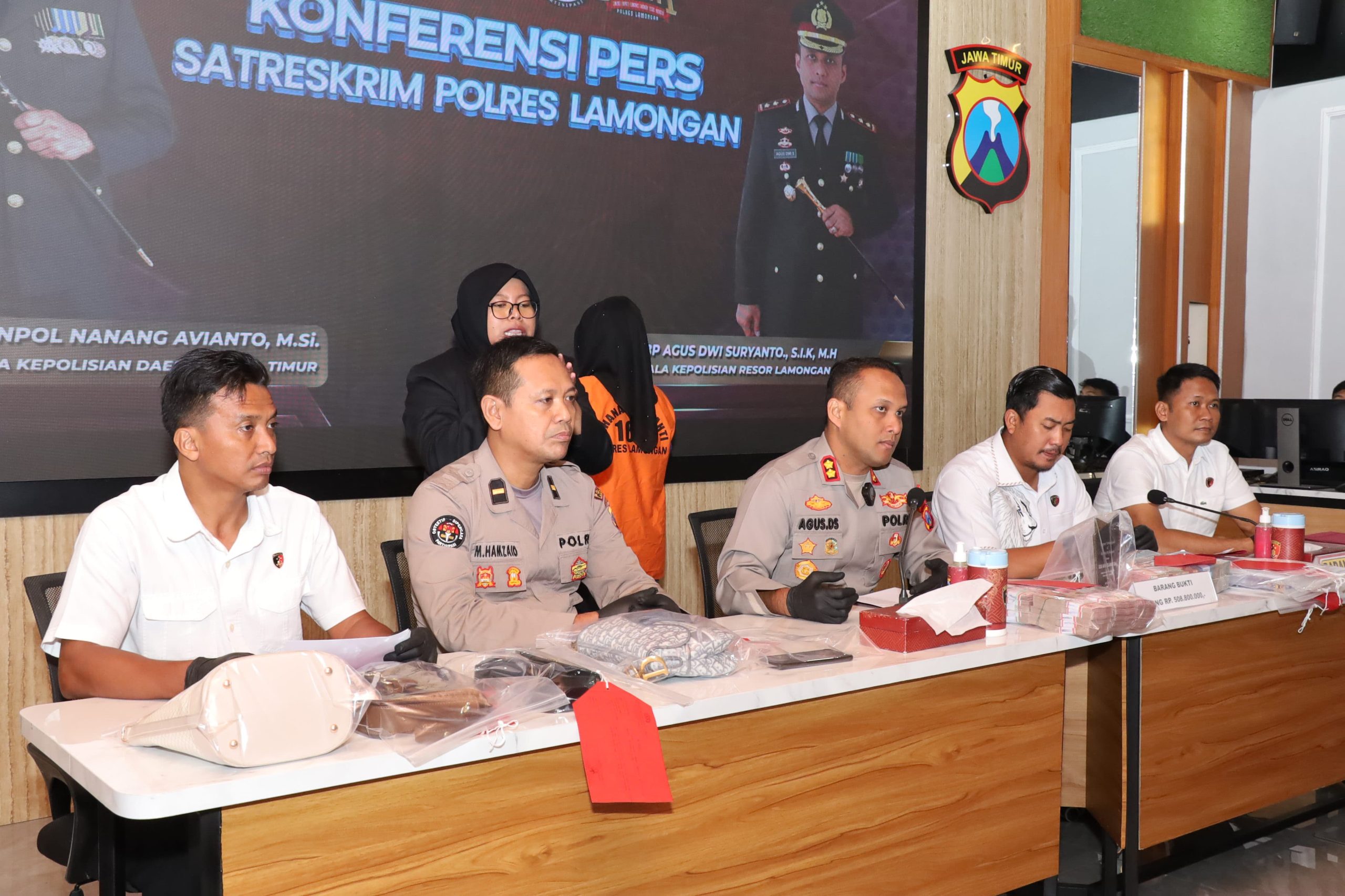 Ungkap Kasus Arisan Bodong, Kapolres Lamongan “ Barang Bukti 508,8 Juta Sudah Kami Sita!”